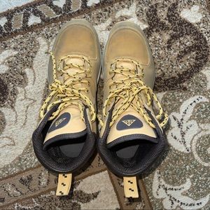 Nike Boots